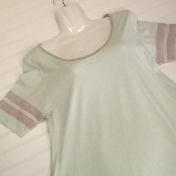 LulaRoe Contrasting Trim Perfect T Tunic Top - Picture 1 of 12